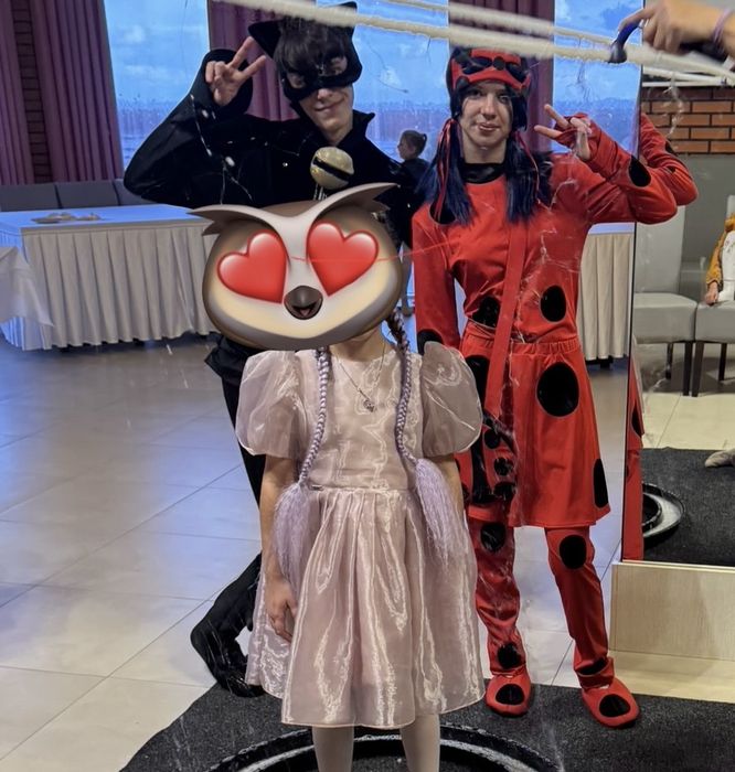 Продам дитячу нарядну сукню!