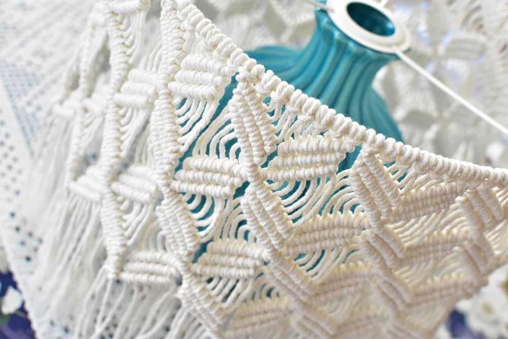 Abażur makrama ręcznie robiony dostępny od ręki