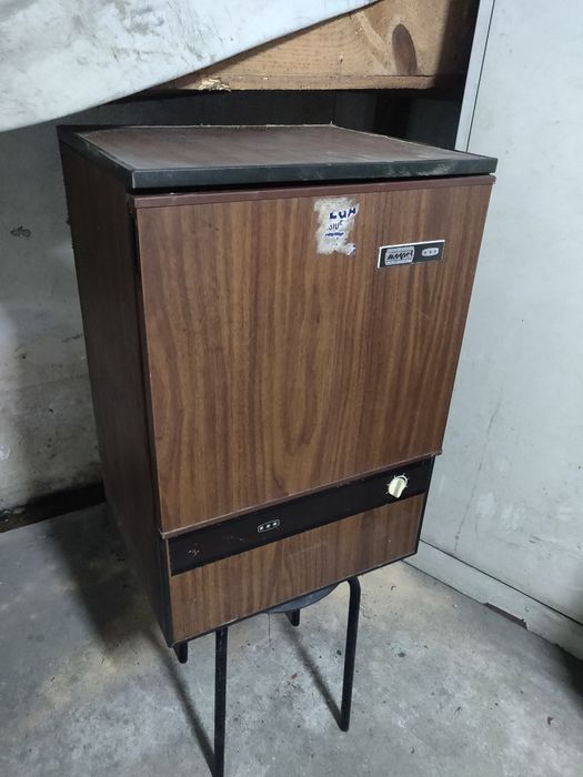 Mini frigorífico com congelador