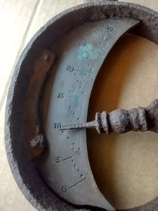 Stara waga hakowa J.corps