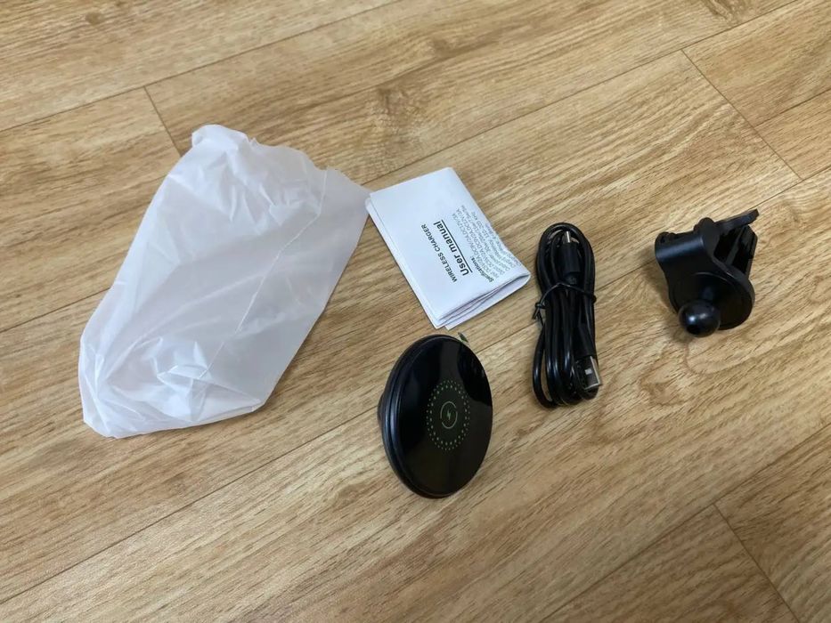 Магнитное автомобильное устройство iPhone