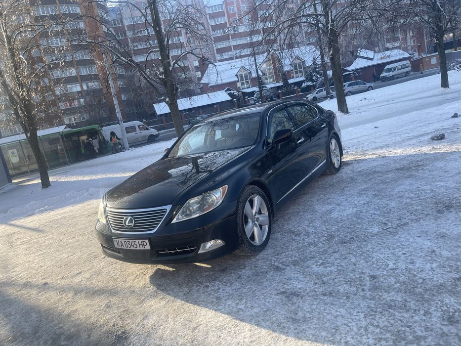 Продам авто LS 460