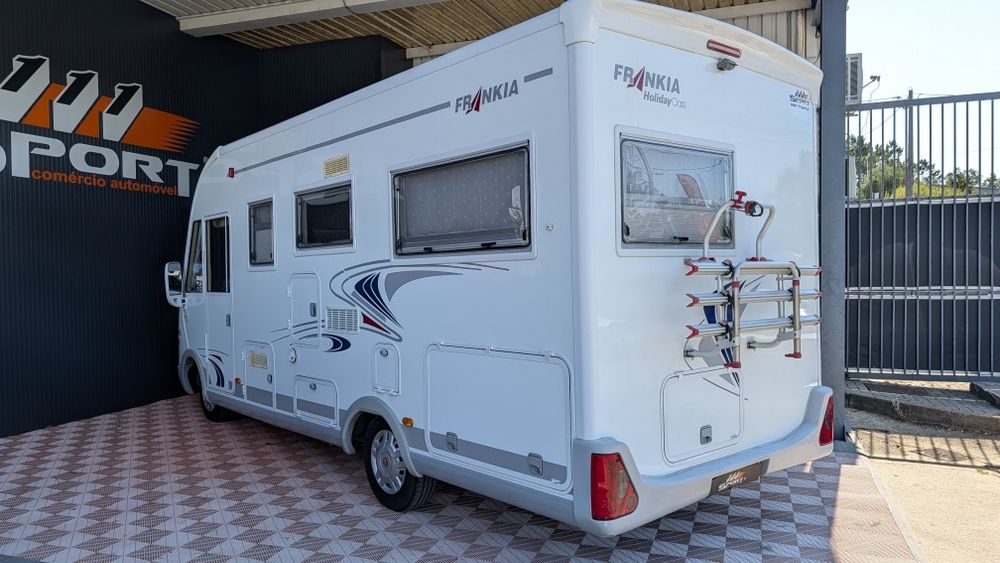 Autocaravana Frankia Holiday class