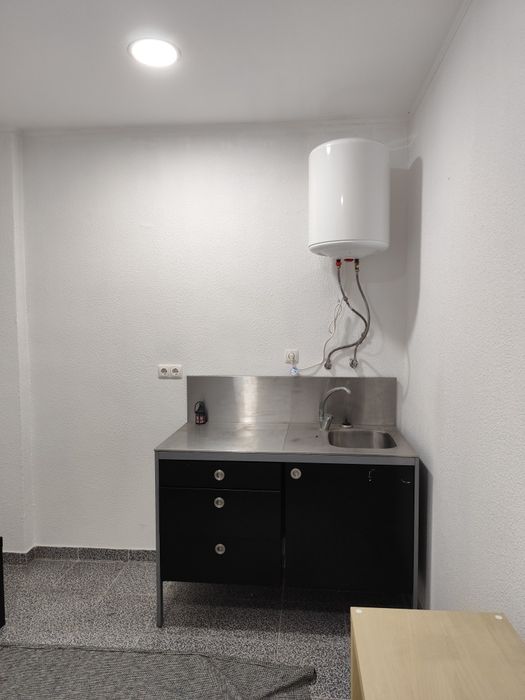 Aluga gabinete para serviços