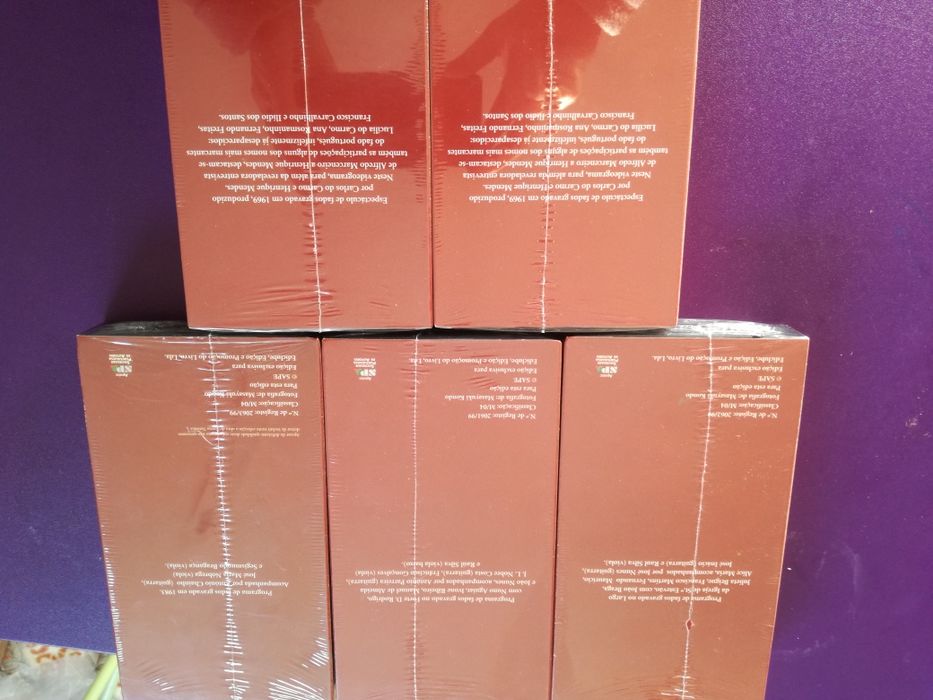 Cassetes VHS Um Século de Fado ainda SELADAS