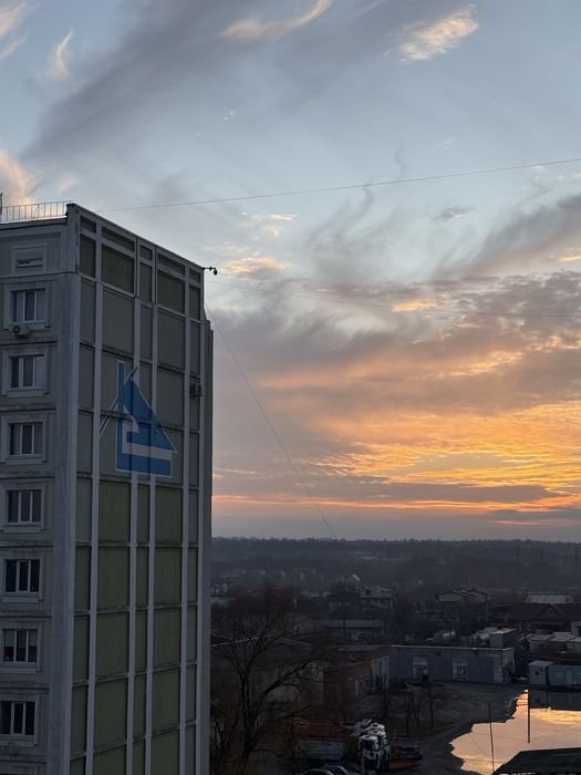 Продам квартиру Песочин