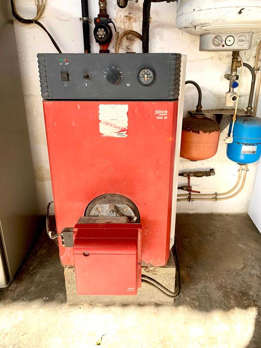 Caldeira de Aquecimento a Gasóleo + Cilindro