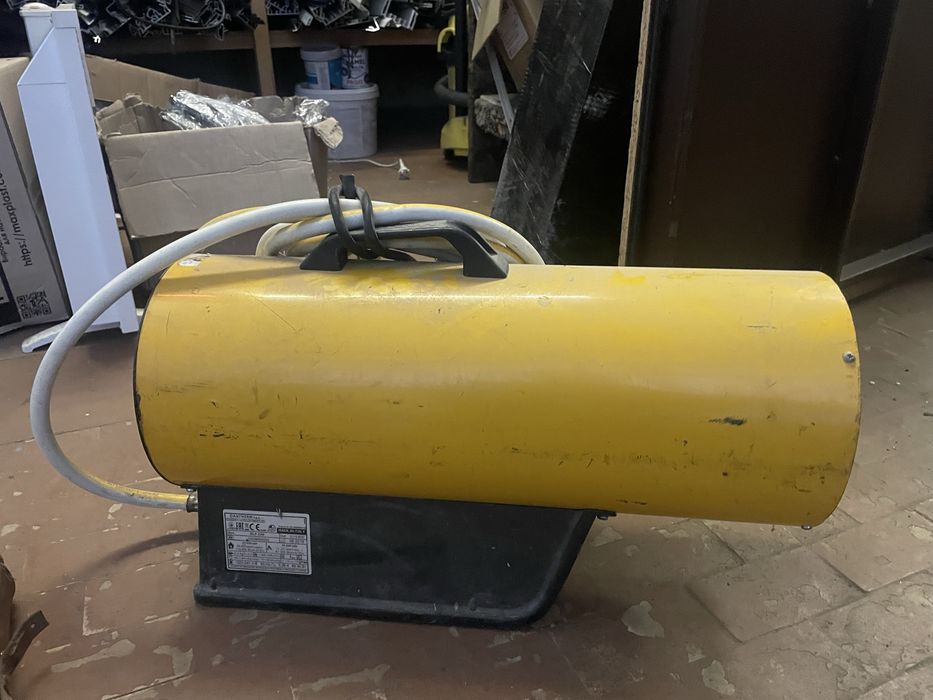 Газова теплова гармата Master BLP 33 M