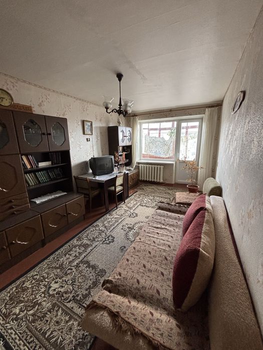 Продается 2 комнатная кв. Раздельная планировка. Славянск