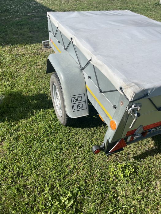 Przyczepka samochodowa