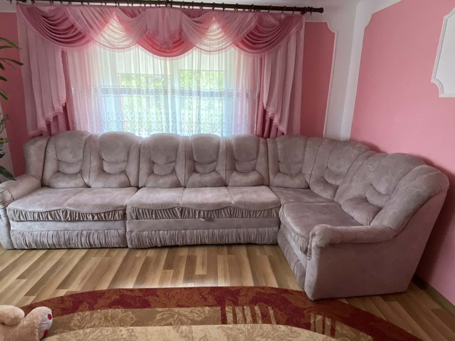 Продається диван,Світильник,штори