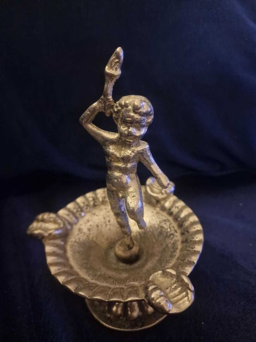 Cinzeiro antigo de bronze do período Art Nouveau