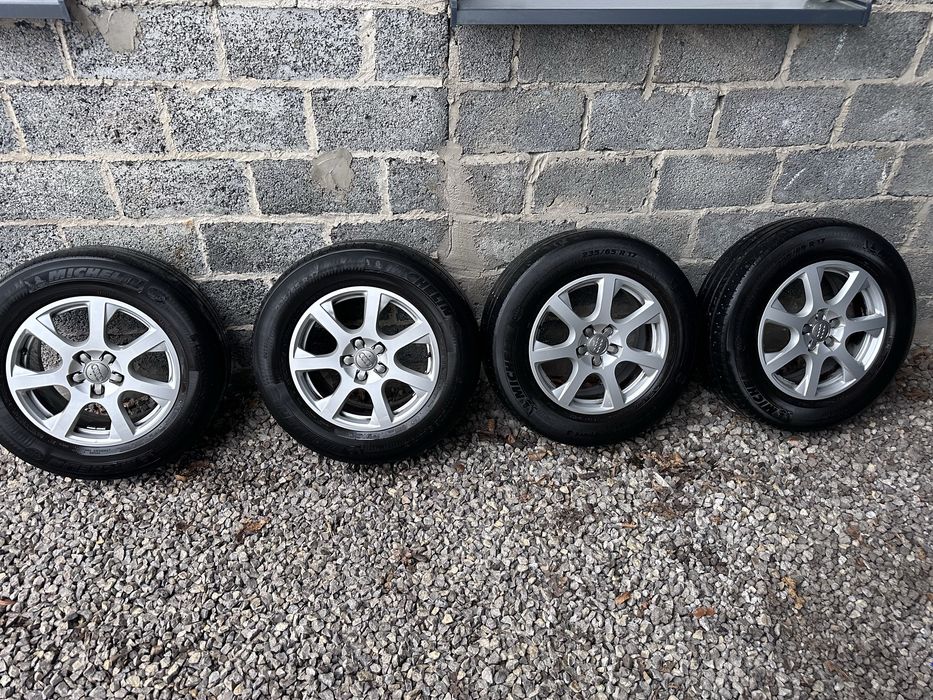 Opony z alufelgami Audi R17