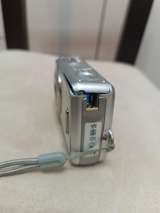 Aparat Sony Cyber-shot DSC-S500