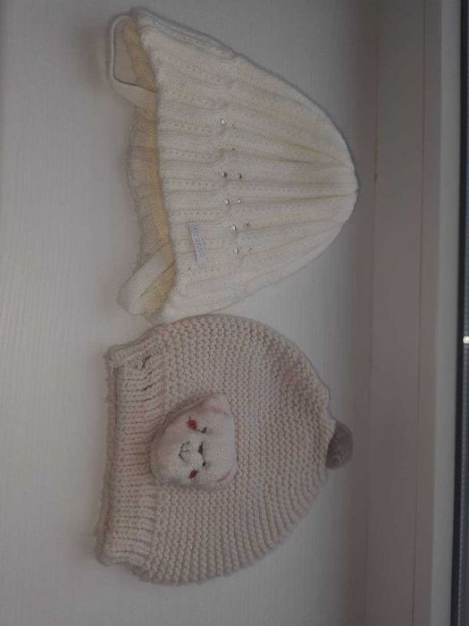 Продаж. Дитячі зимові шапочки.