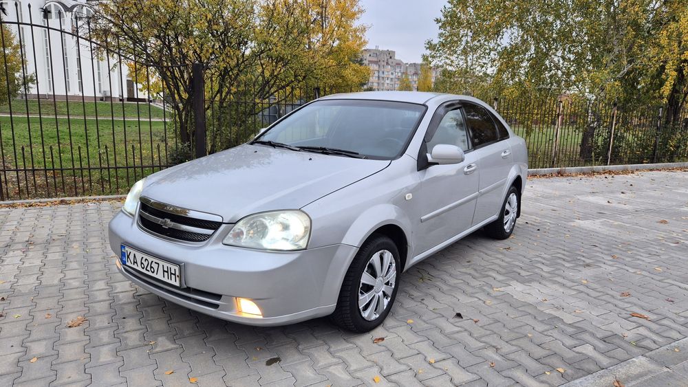 Продам автомобиль! шевроле лачети коробка автомат газ евро4!
