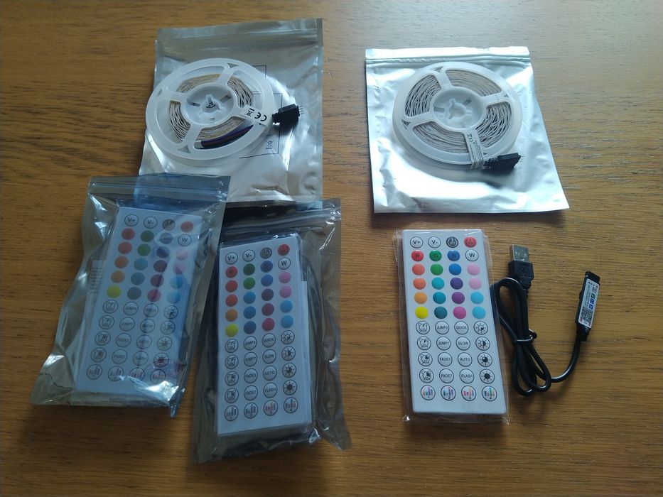 Fita LED 5/10Metros RGB 5050 c/ comando e Bluetooth NOVO