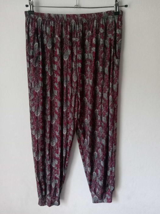 Spodnie T_L 42-44