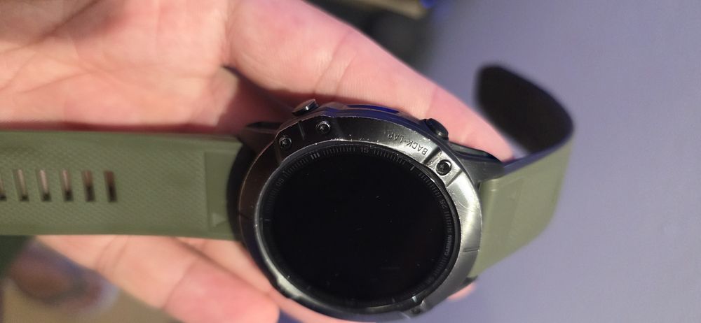 Vendo Garmin Fénix 6x pro sapphire.
