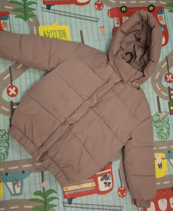 Куртка зимова на дівчину 11-12 років