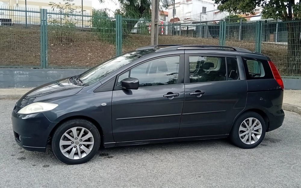 Mazda 5 Diesel de 7 Lugares com Bola de Reboque
