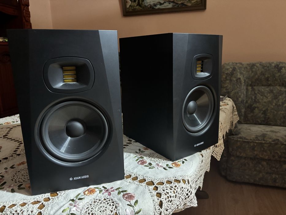 Adam t7v монітори студійні