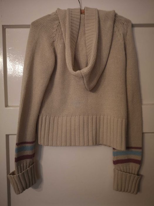 Sweter rozpinany z kapturem