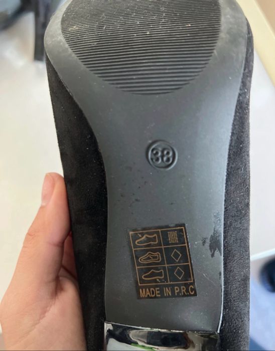 Sapatos de cerimónia de salto