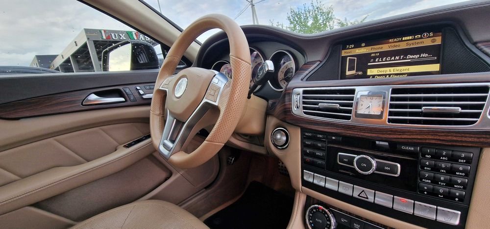 Mercedes Benz CLS W218 550 4 Matick 2012.