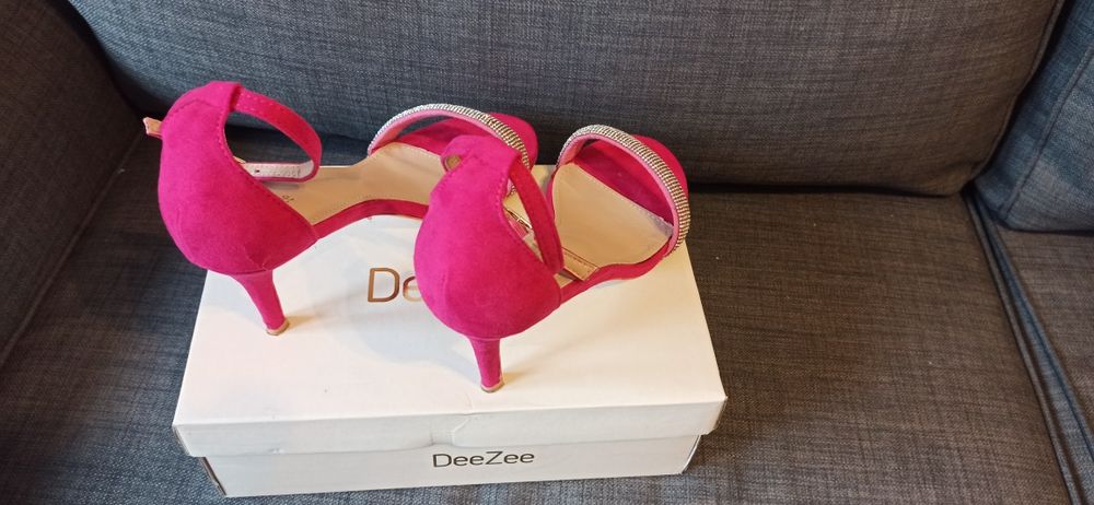 Buty DeeZee riz. 40.