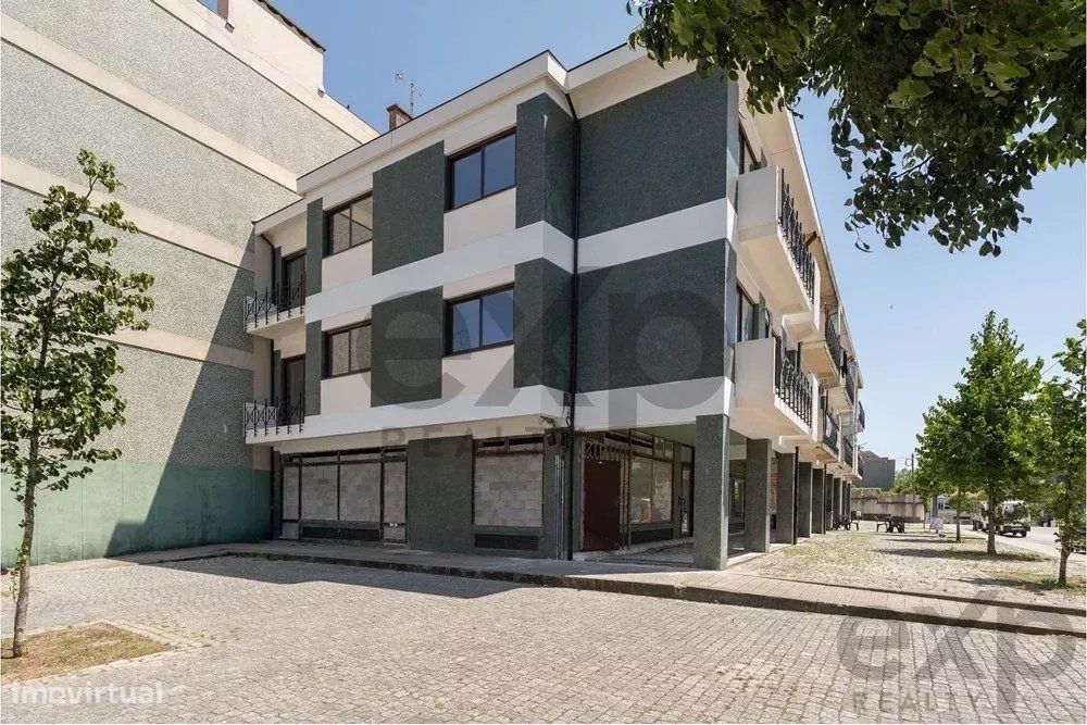 Apartamento Moderno em Porto com Ótimas Facilidades