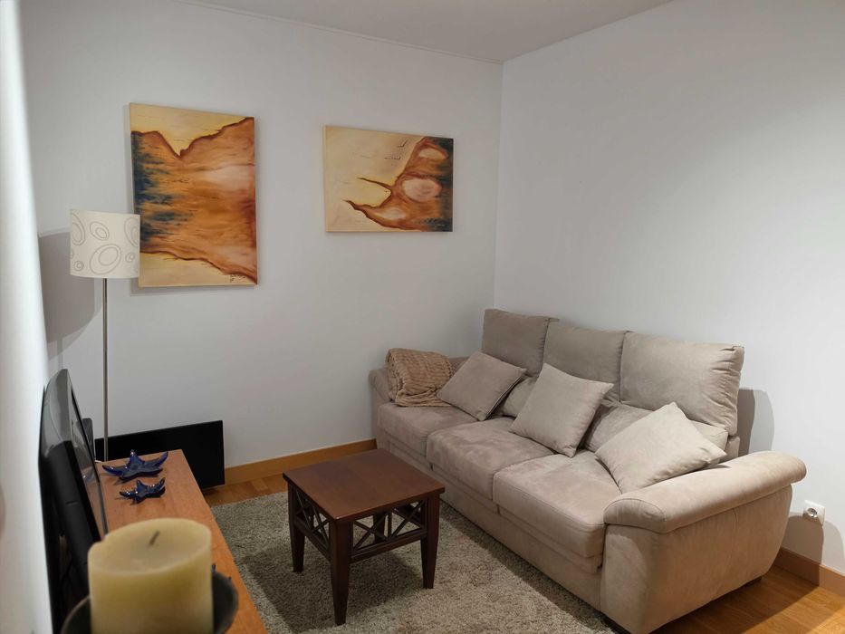 Quarto a 1 minuto a pé do ISCAP e a 10 minutos Hosp. S. João