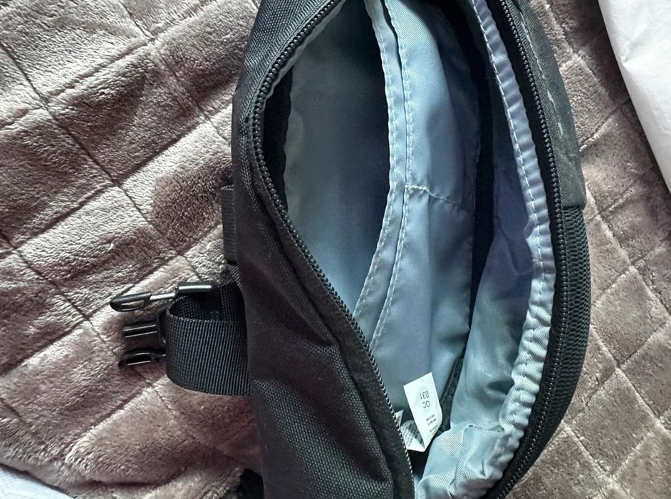 Bolsa mochila cintura under armour