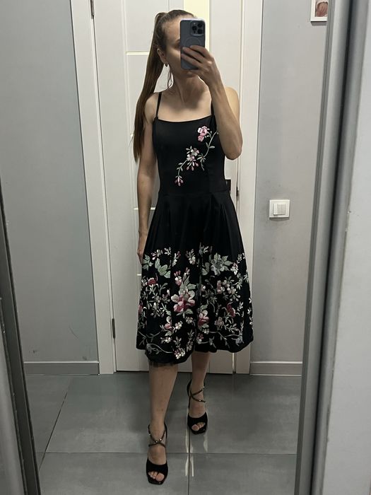 Продам чорну сукню