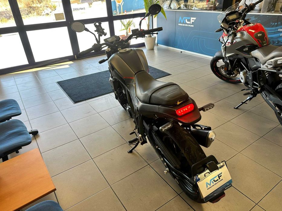 Benelli Leoncino 125 de 2023 Salvado