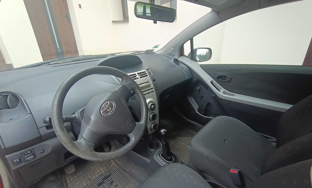 Samochód osobowy Toyota Yaris