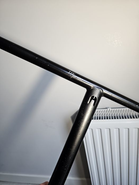 Kierownica Ethic Trianon Black 620 mm