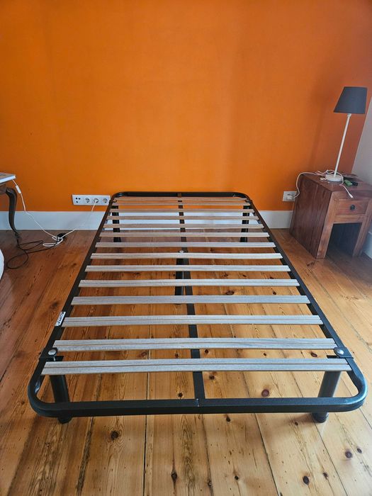 Cama + Colchão Pikolin  (190cm x 105cm)