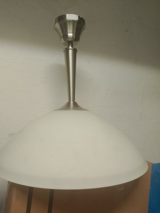 Lampa wisząca biały klosz