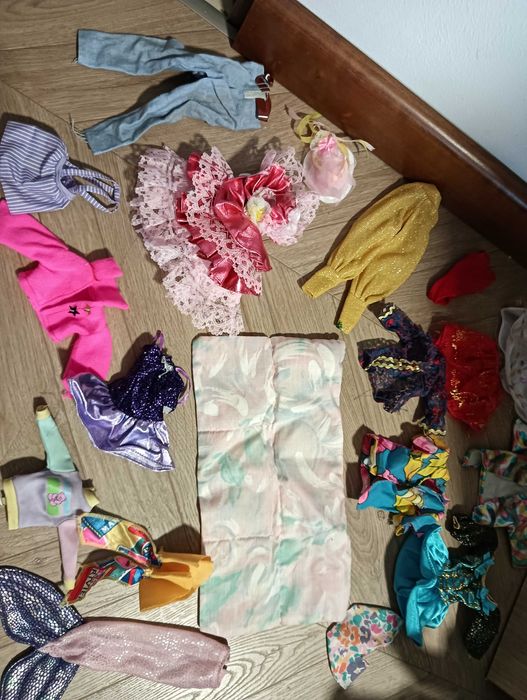 Zestaw ubrań dla lalki Barbie ciuszki ubranka
