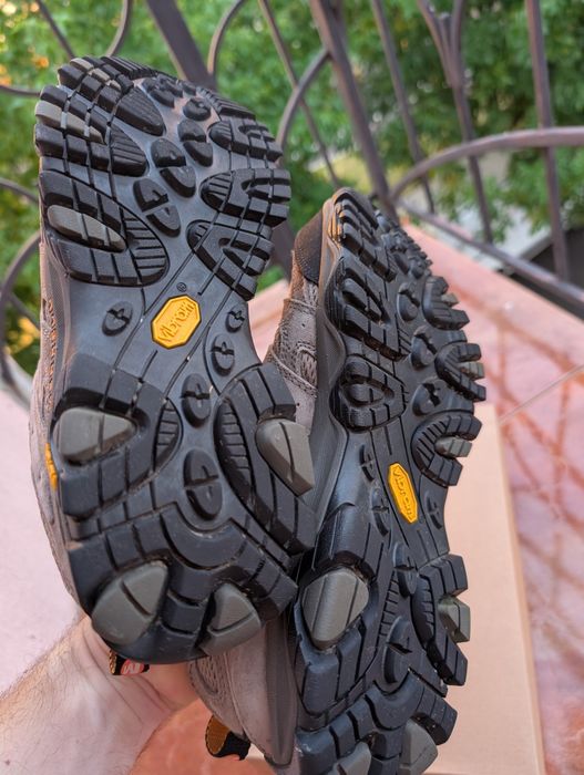 Оригінальні кросівки MERRELL MOAB 3