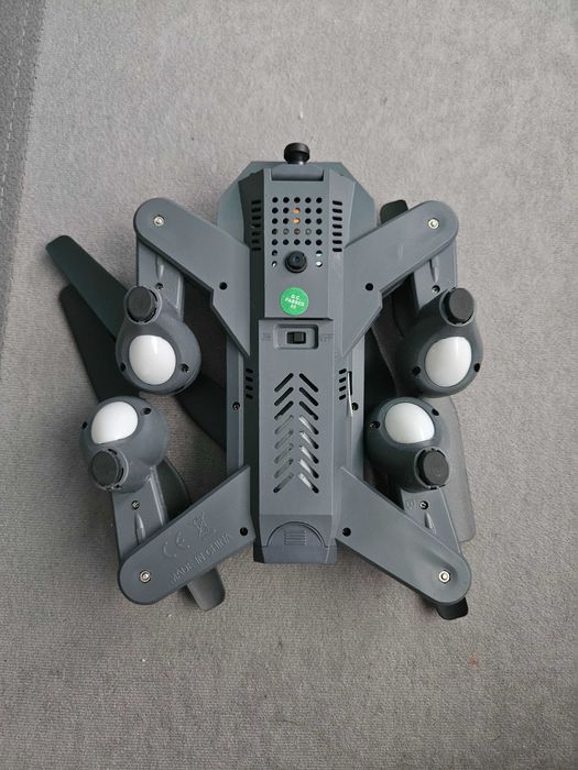 Dron VISUO XS809