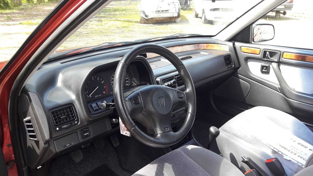 ROVER 214 SLi  em bom estado.