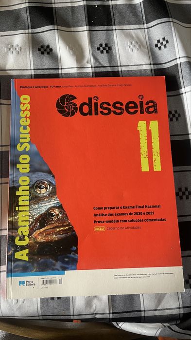 Caderno de atividades de BioGeo do 11° ano