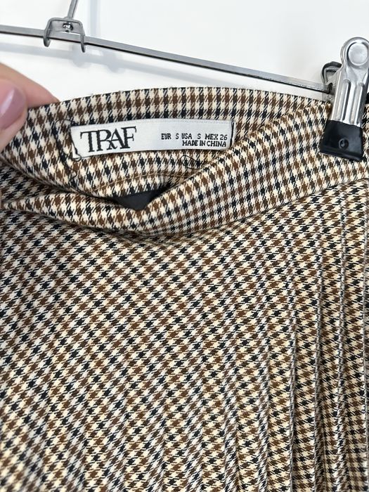 Красива спідниця юбка