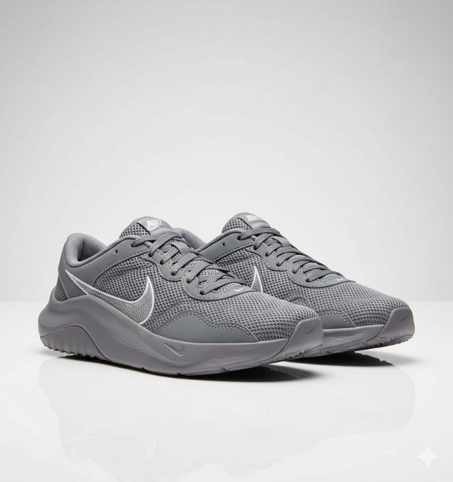 Buty sportowe do biegania nike 42.5