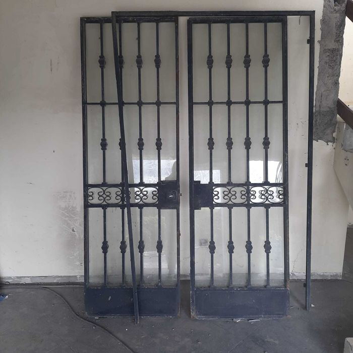 Porta Ferro e vidro com aro