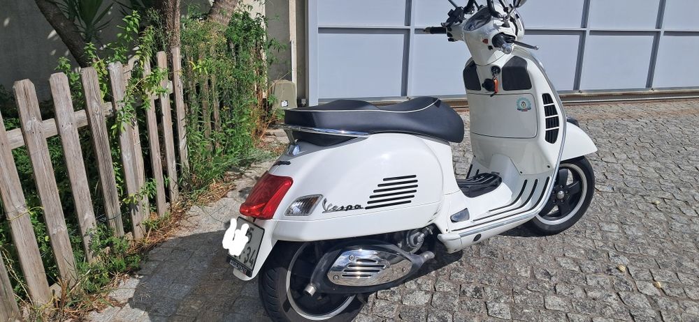 Vespa GTS 300 Super
