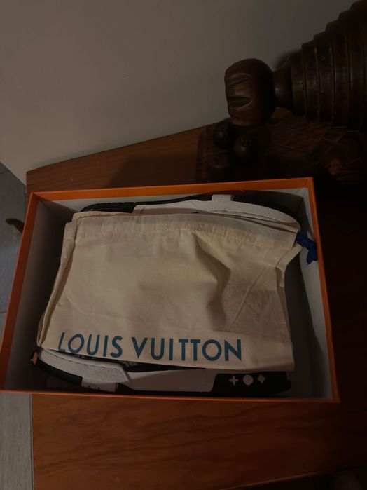 Ténis Louis Vuitton 41