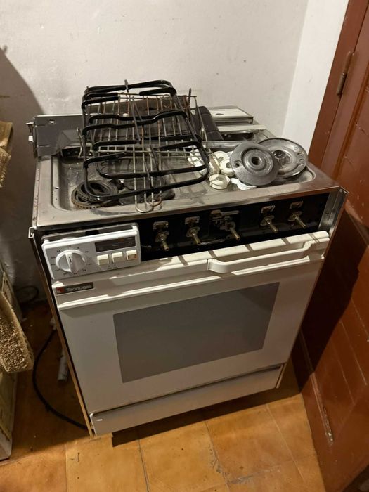 Fogão Tecnogas a Gas e Eletricidade